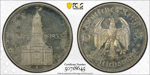 Deutschland 2 Reichsmark 1934 A "Garnisonkirche mit Datum" auf der Auktion Stephen Album - 15. Juli 2025